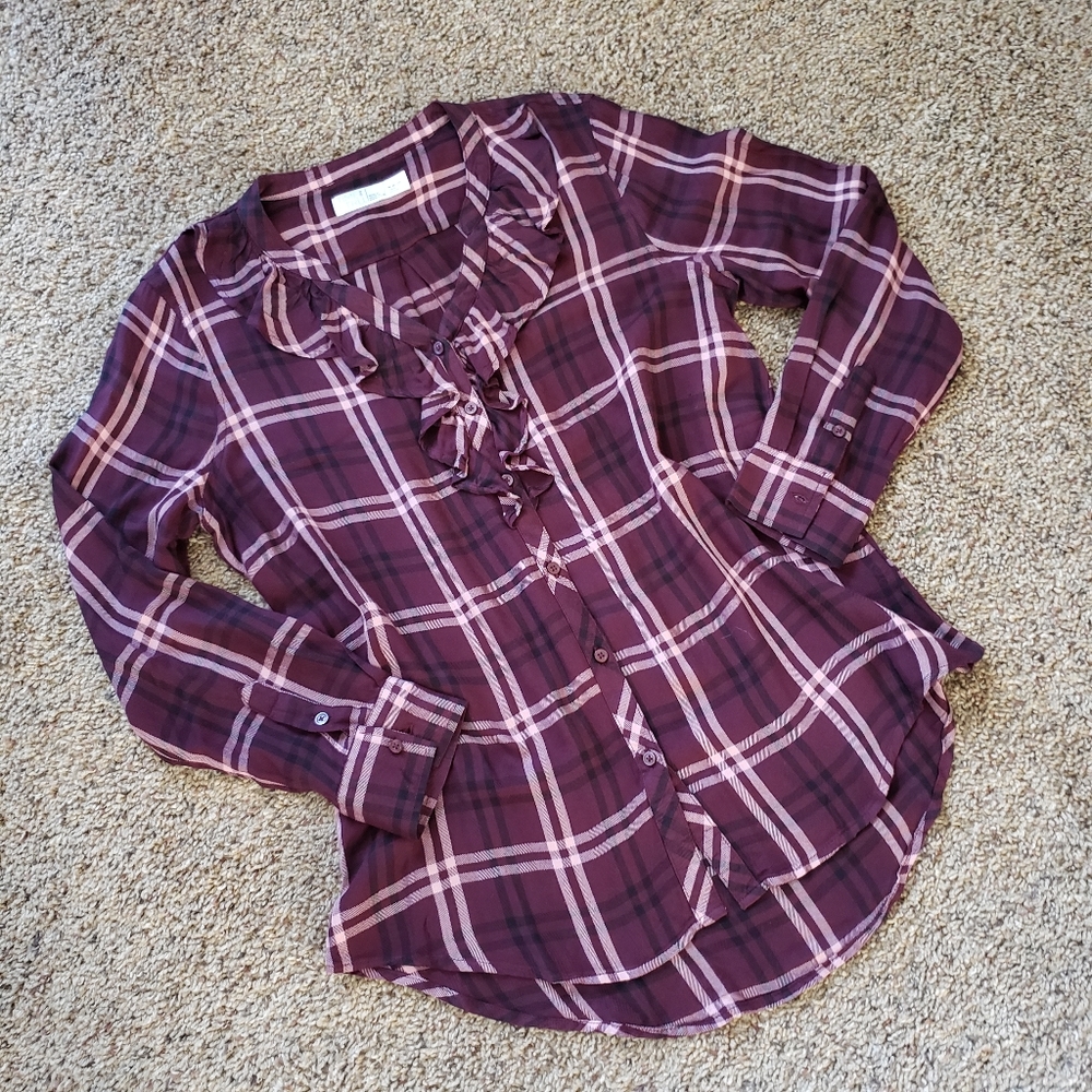 Maroon plaid long sleeved blouse